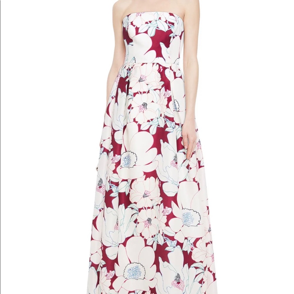 CAROLINA HERRERA GOWN 2021